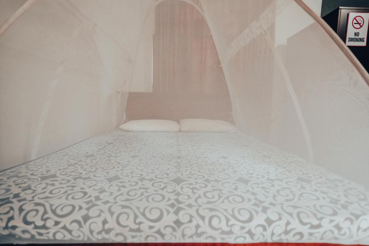 Lilly Palace Villa Guest House Negombo Exterior photo