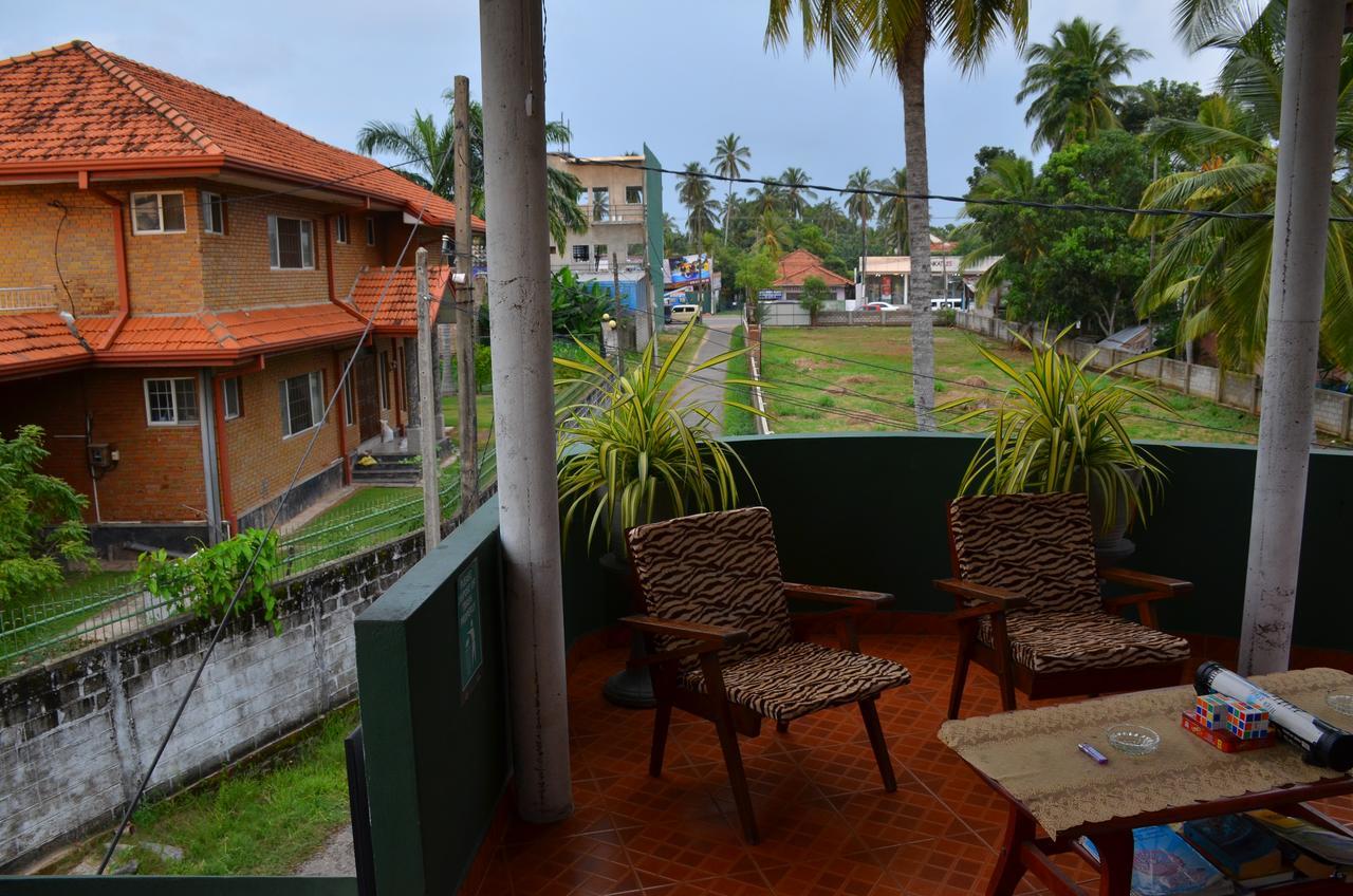 Lilly Palace Villa Guest House Negombo Exterior photo